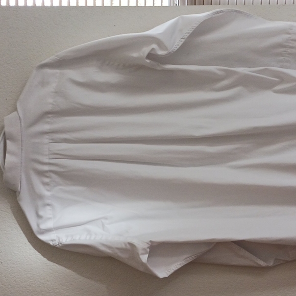 2 very nice button up dress shirts both size large 16 and 16.5 - Picture 9 of 10